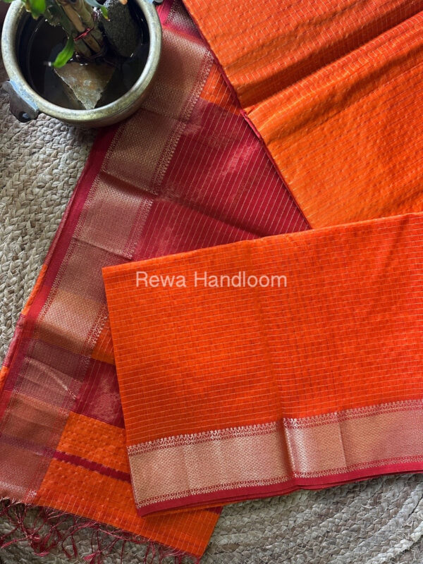 Maheshwari Red Zari Checks Saree ZCHX244